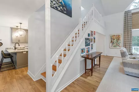 Entry Way - 2 Oak Grv, Palmyra, VA 22963 photo 3 of 3