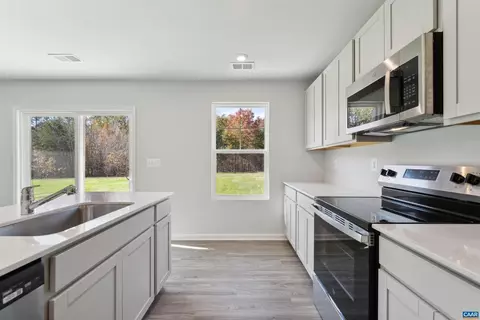 263 Horse Path Dr, Charlottesville, VA 22902 photo 10