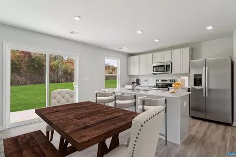 263 Horse Path Dr, Charlottesville, VA 22902 photo 4