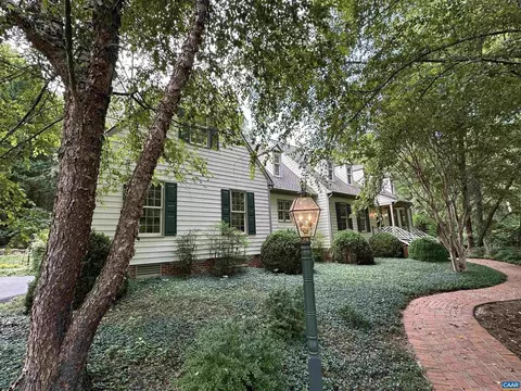 2183 Monocan Dr, Nellysford, VA 22958