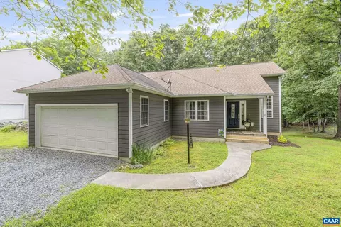 12 Cliftwood Rd, Palmyra, VA 22963