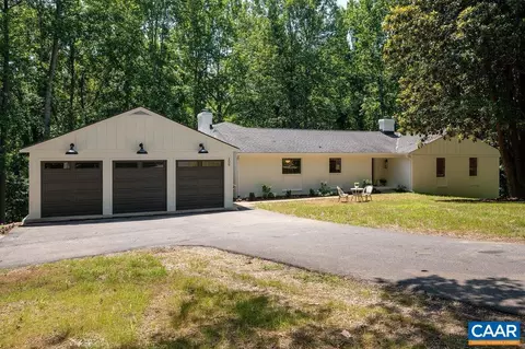 209 Montvue Dr, Charlottesville, VA 22901
