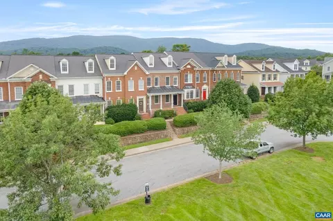 219 Grass Dale Ln, Crozet, VA 22932