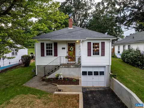 406 Grubert Ave, Staunton, VA 24401