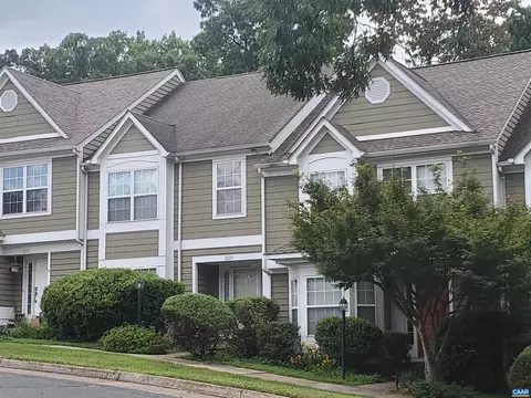 1229 Chatham Rdg, Charlottesville, VA 22901