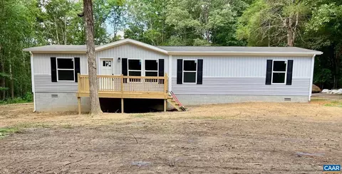 145 Walnut Shade Rd, Louisa, VA 23093