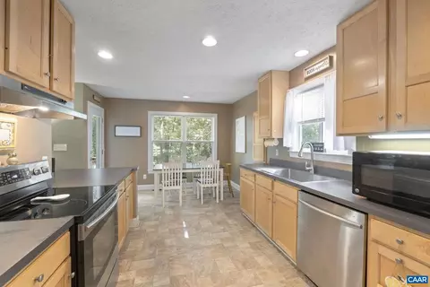 4 Clark Ct, Palmyra, VA 22963 photo 11