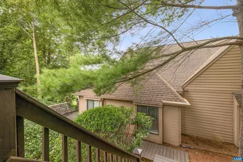1694 Royal Oak Ct, Charlottesville, VA 22902