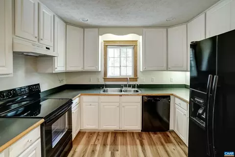 Kitchen - 22 Whippoorwill Ln, Palmyra, VA 22963 photo 1 of 3