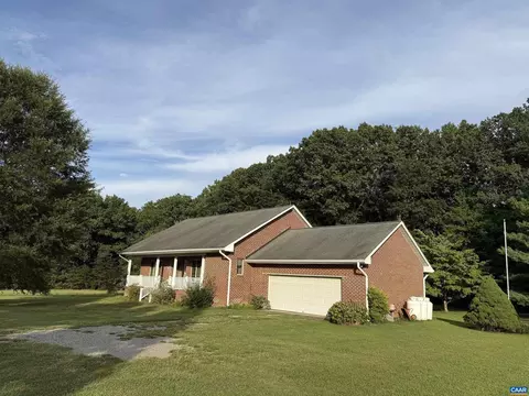 5051 Shannon Hill Rd, Kents Store, VA 23084