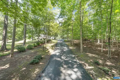 Exterior - 186 E Terrell Rd, Charlottesville, VA 22901 photo 18 of 18