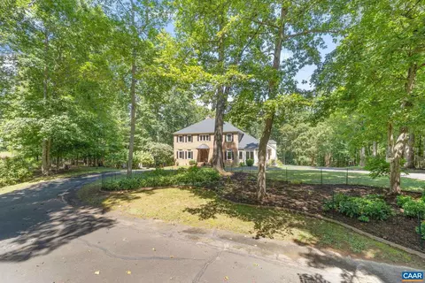 Exterior - 186 E Terrell Rd, Charlottesville, VA 22901 photo 17 of 18