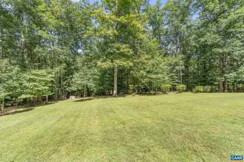 Exterior - 186 E Terrell Rd, Charlottesville, VA 22901 photo 16 of 18
