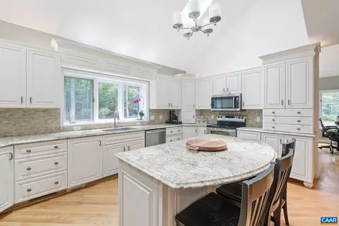 Kitchen - 186 E Terrell Rd, Charlottesville, VA 22901 photo 4 of 5