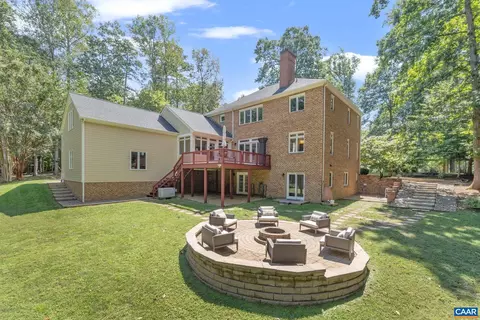 Exterior - 186 E Terrell Rd, Charlottesville, VA 22901 photo 11 of 18