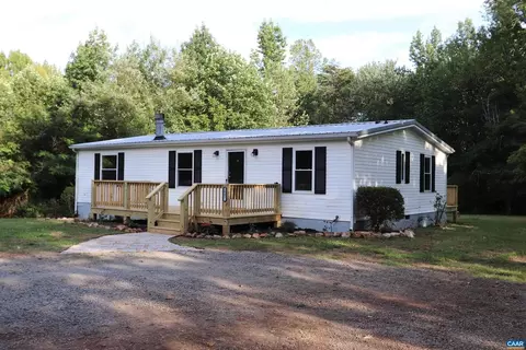 1041 W Old Mountain Rd, Louisa, VA 23093