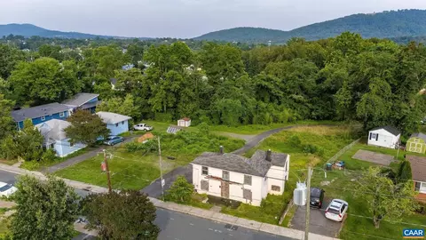 836 Lot Ridge St, Charlottesville, VA 22902