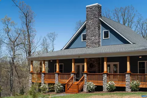 68 Ben Lyons Ln, Lyndhurst, VA 22952