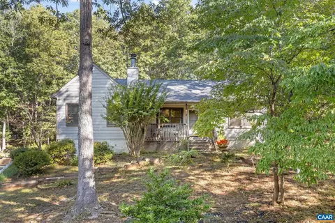 5 Baskin Ct, Palmyra, VA 22963