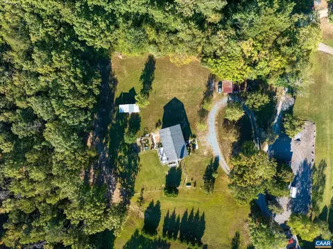 2450 Gobblers Rdg, Charlottesville, VA 22902