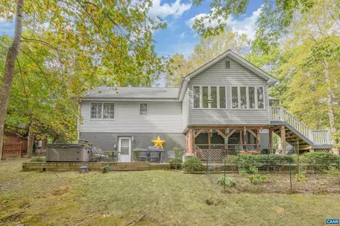 9 Brougham Rd, Palmyra, VA 22963 photo 5