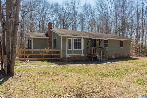 950 Apple Grove Rd, Mineral, VA 23117