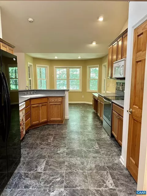 8 Birch Ct, Palmyra, VA 22963 photo 5