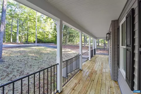 6 Condor Rd, Palmyra, VA 22963 photo 3