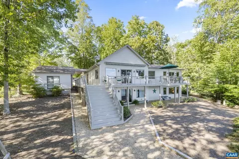 Exterior - 10 Pineknoll Cir, Palmyra, VA 22963 photo 16 of 19