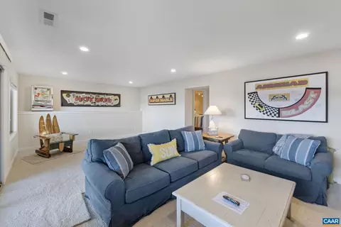 Living - 10 Pineknoll Cir, Palmyra, VA 22963 photo 6 of 6