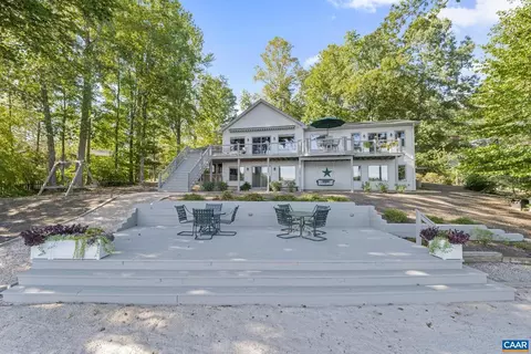 Exterior - 10 Pineknoll Cir, Palmyra, VA 22963 photo 15 of 19