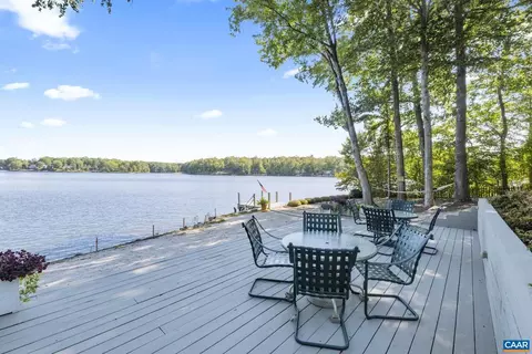 Exterior - 10 Pineknoll Cir, Palmyra, VA 22963 photo 11 of 19
