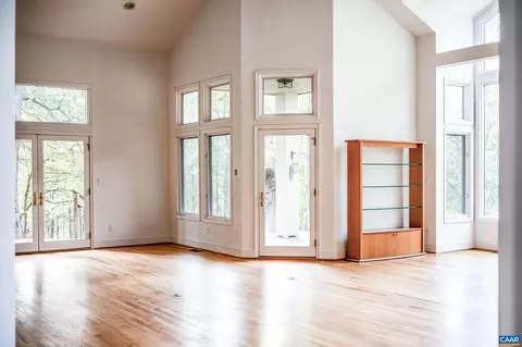 Living - 477 Gidsville Rd, Amherst, VA 24521 photo 10 of 16
