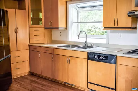 Kitchen - 477 Gidsville Rd, Amherst, VA 24521 photo 6 of 8