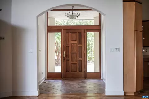 Entry Way - 477 Gidsville Rd, Amherst, VA 24521 photo 5 of 6