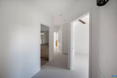 Entry Way - 477 Gidsville Rd, Amherst, VA 24521 photo 4 of 6