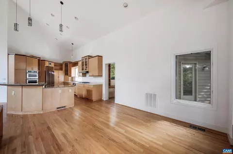Living - 477 Gidsville Rd, Amherst, VA 24521 photo 8 of 16