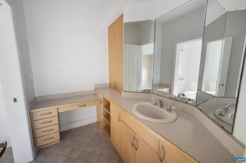 Bath - 477 Gidsville Rd, Amherst, VA 24521 photo 5 of 8