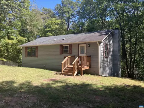 156 Turkey Rdg, Howardsville, VA 24562