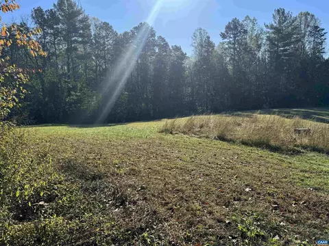 135 John Boys Ln, Stanardsville, VA 22973