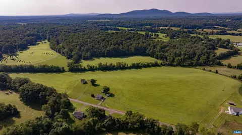 5912 W 5928 2 W Hoover Rd, Reva, VA 22735