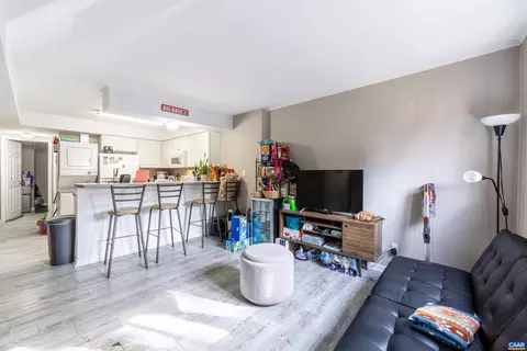 2100 Jefferson Park Ave #10, Charlottesville, VA 22903
