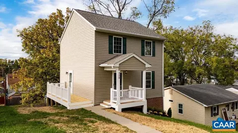 229 S Winchester Ave, Waynesboro, VA 22980