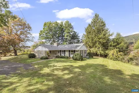9281 Dick Woods Rd, Afton, VA 22920