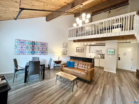 162 Mountain Inn Condos, Wintergreen, VA 22967