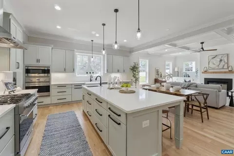1603 Griffen Grv, Charlottesville, VA 22901