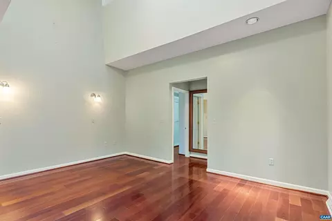 Bedroom - 27 Fairway Dr, Palmyra, VA 22963 photo 1 of 7