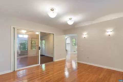 Living - 27 Fairway Dr, Palmyra, VA 22963 photo 4 of 5