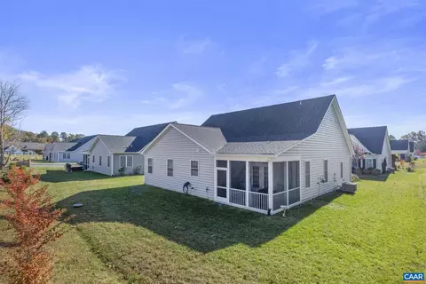 82 Crape Myrtle Dr, Palmyra, VA 22963 photo 5