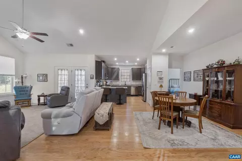 82 Crape Myrtle Dr, Palmyra, VA 22963 photo 9
